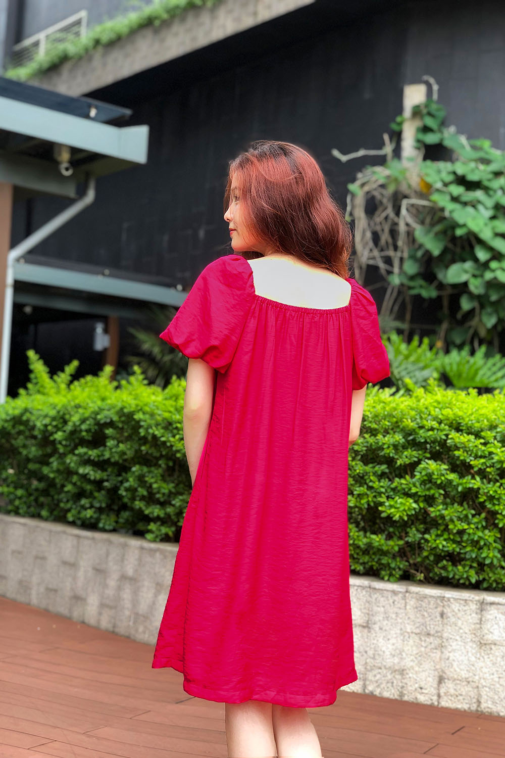 Đầm nữ dáng suông tay phồng 