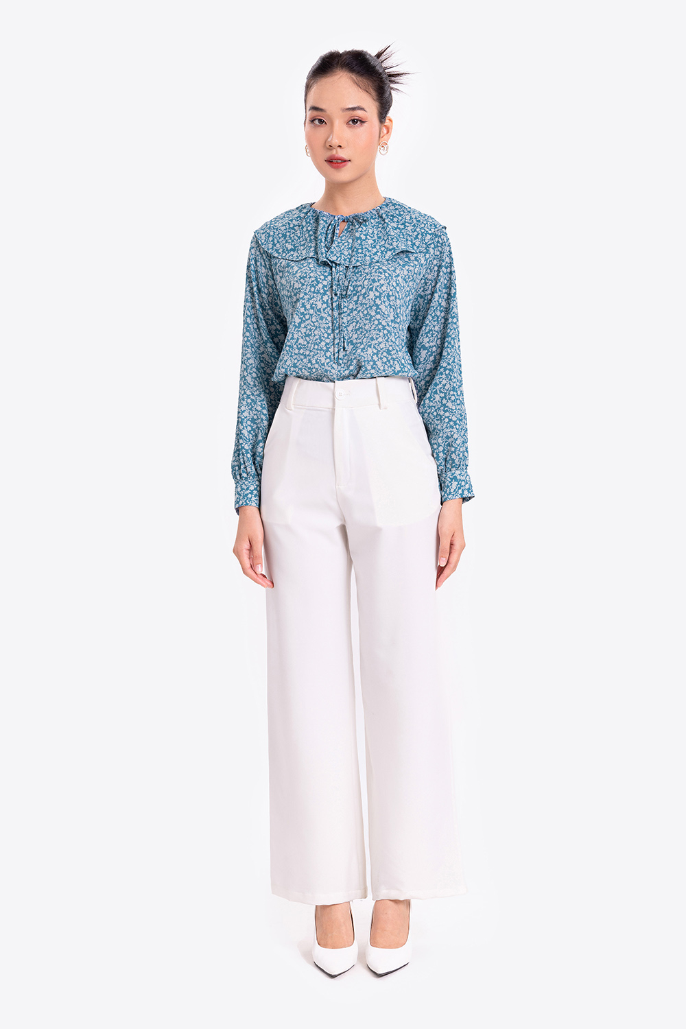 Áo kiểu nữ họa tiết hoa cổ sen phối nơ 