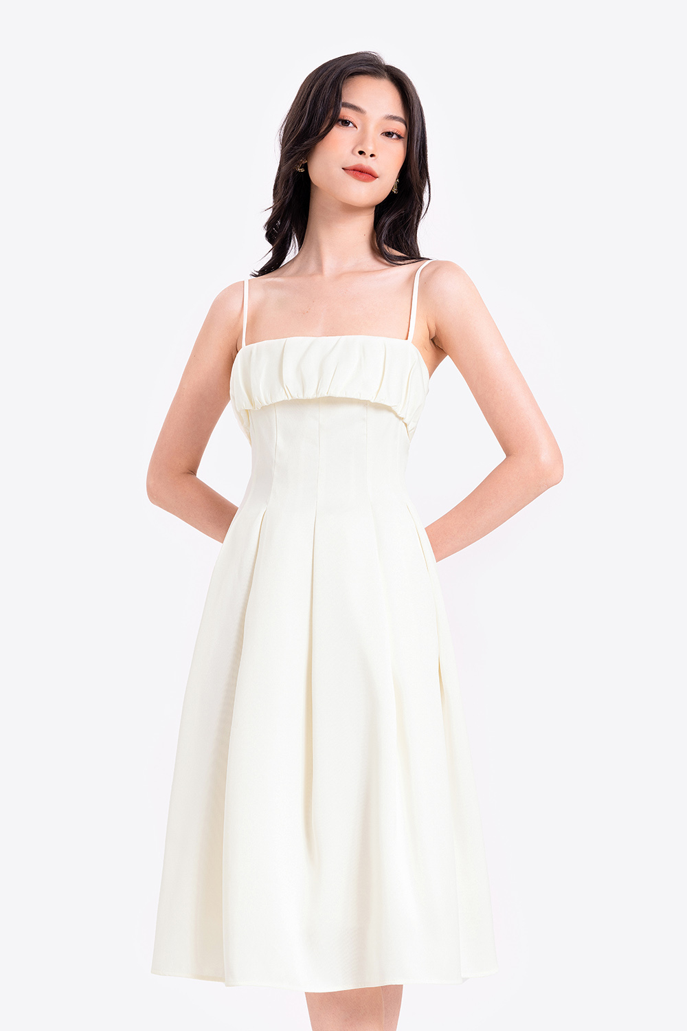 Top 6 mẫu váy trắng đẹp không lối thoát