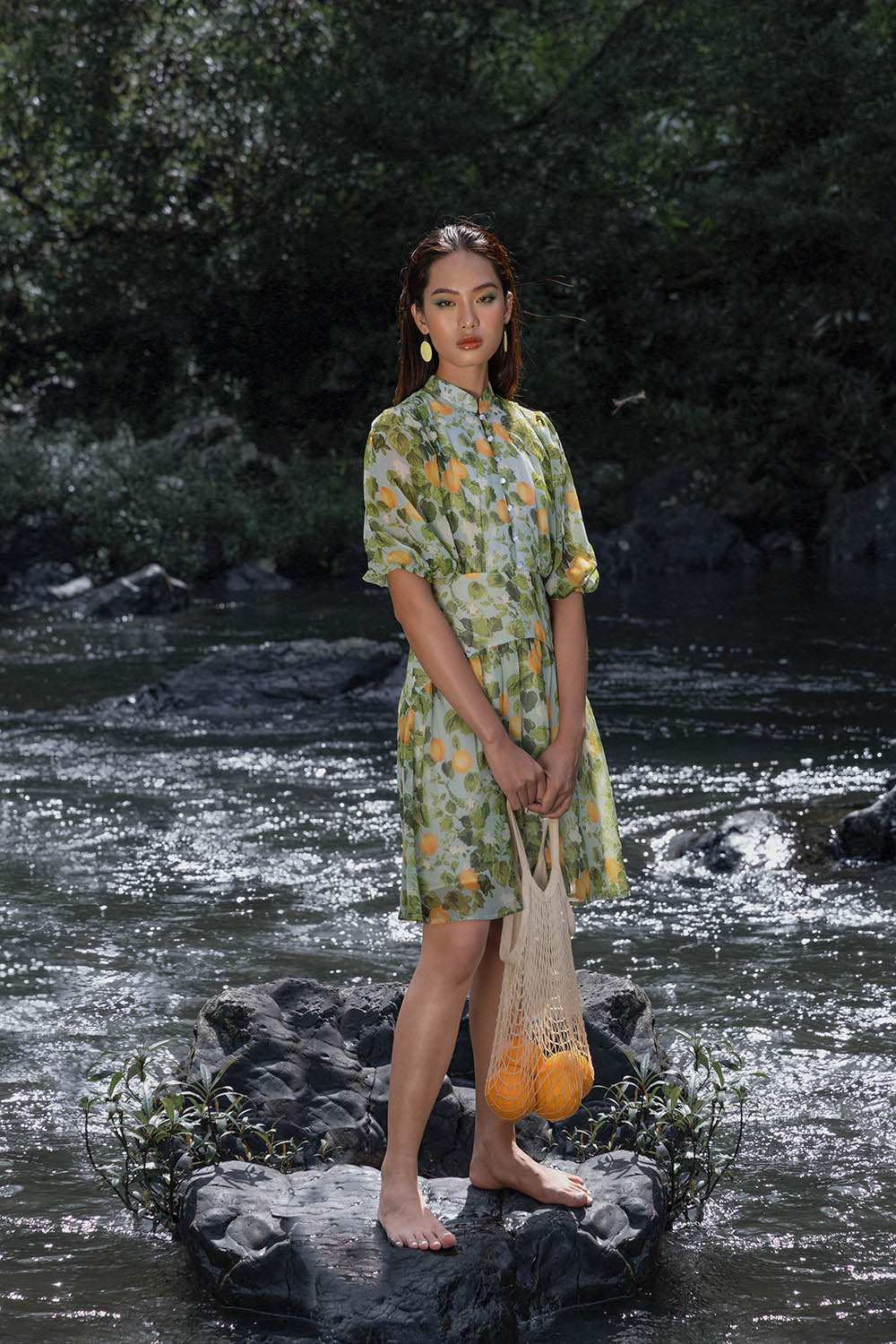 Đầm xòe nhấn eo họa tiết quả chanh 