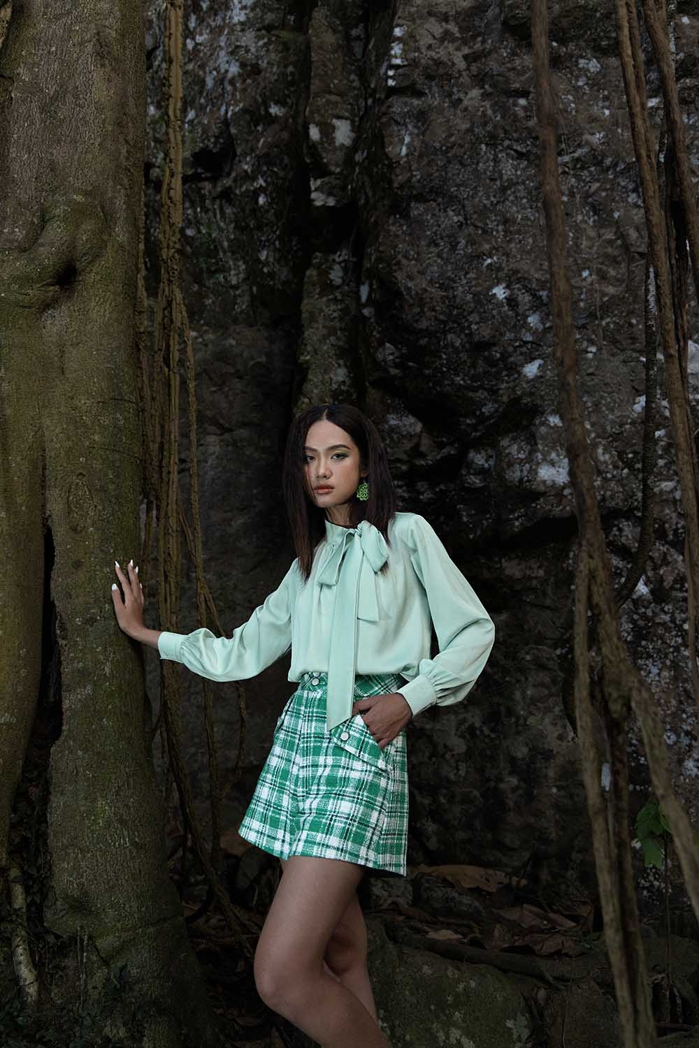 Áo sơ mi công sở tay dài cổ phối nơ 