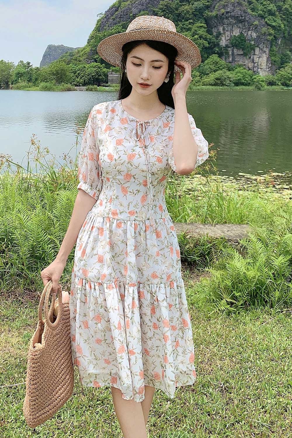 Đầm công sở họa tiết hoa dáng A hạ eo 