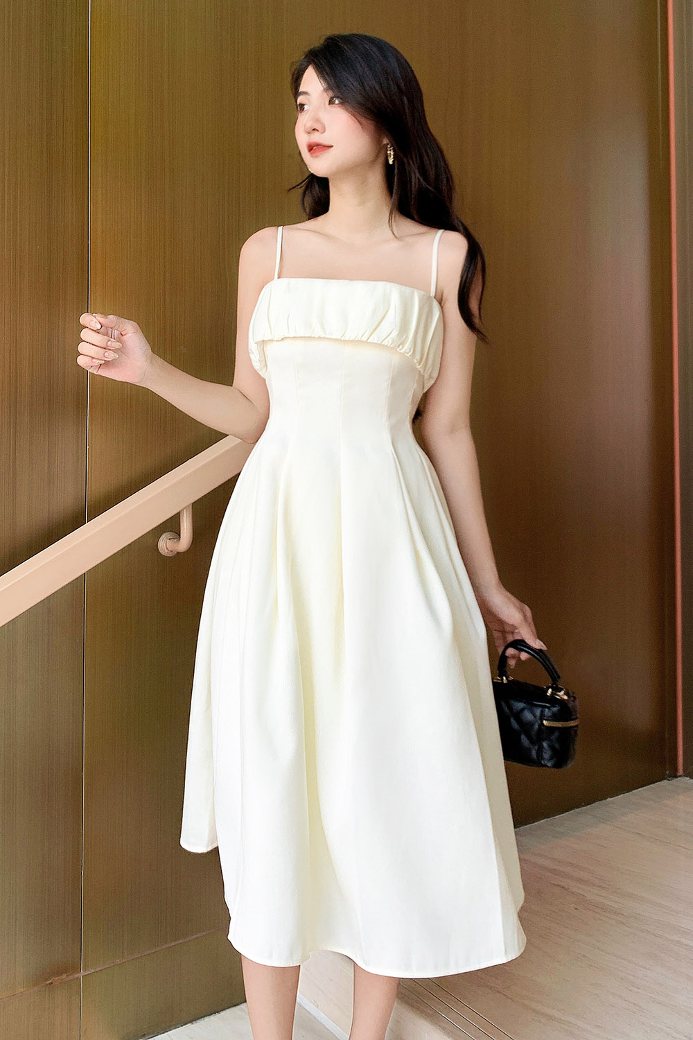 váy trắng nữ 2 dây bản to buộc nơ 3 tầng babydoll trơn dáng dài 2 màu |  Shopee Việt Nam