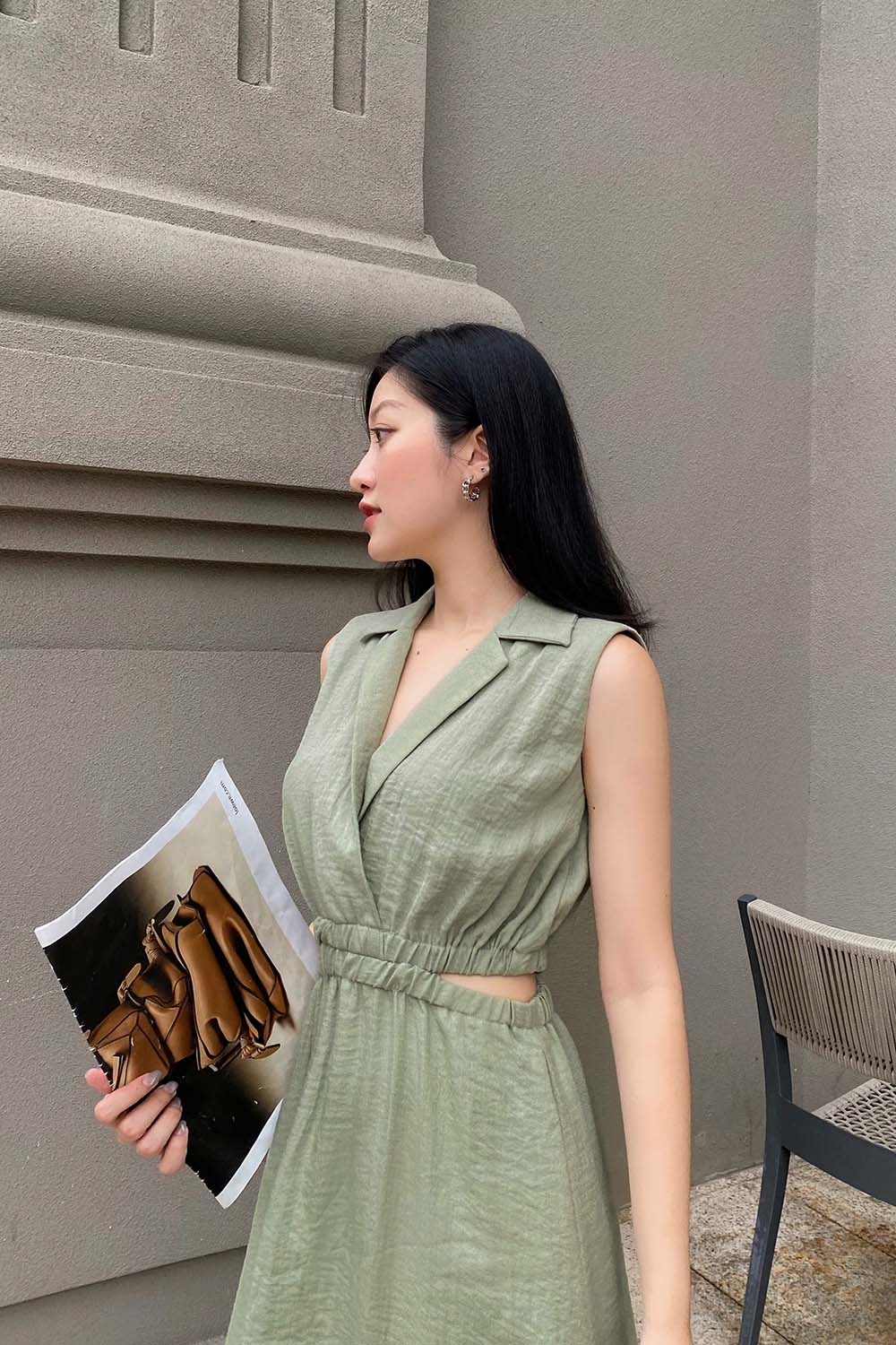 Đầm chữ A eo bo chun cut-out 