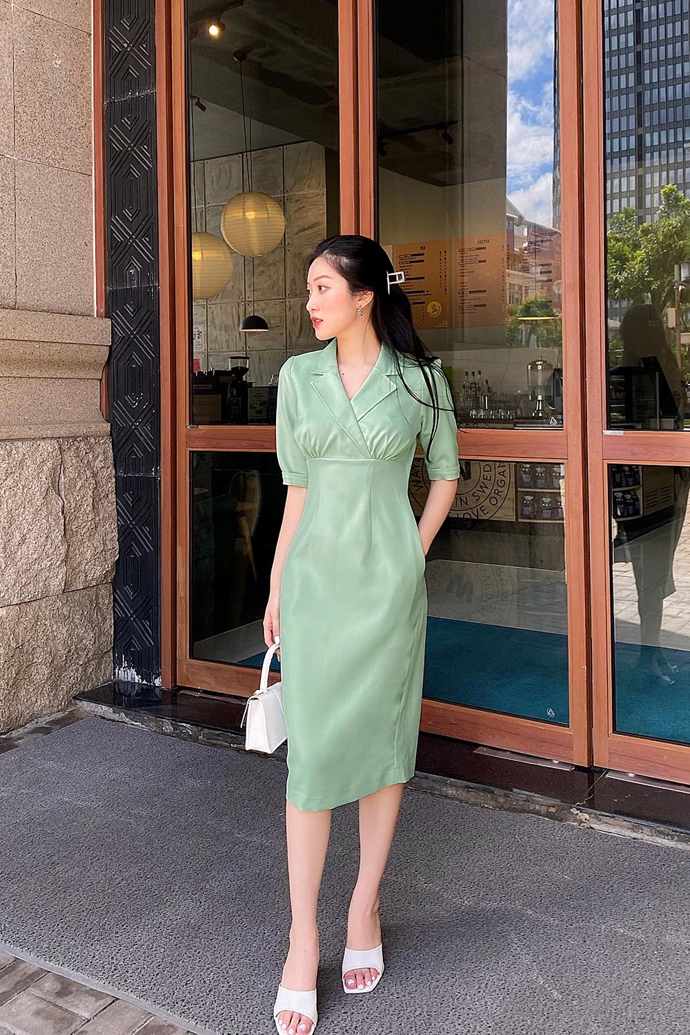 Đầm ôm công sở nhấn eo cao