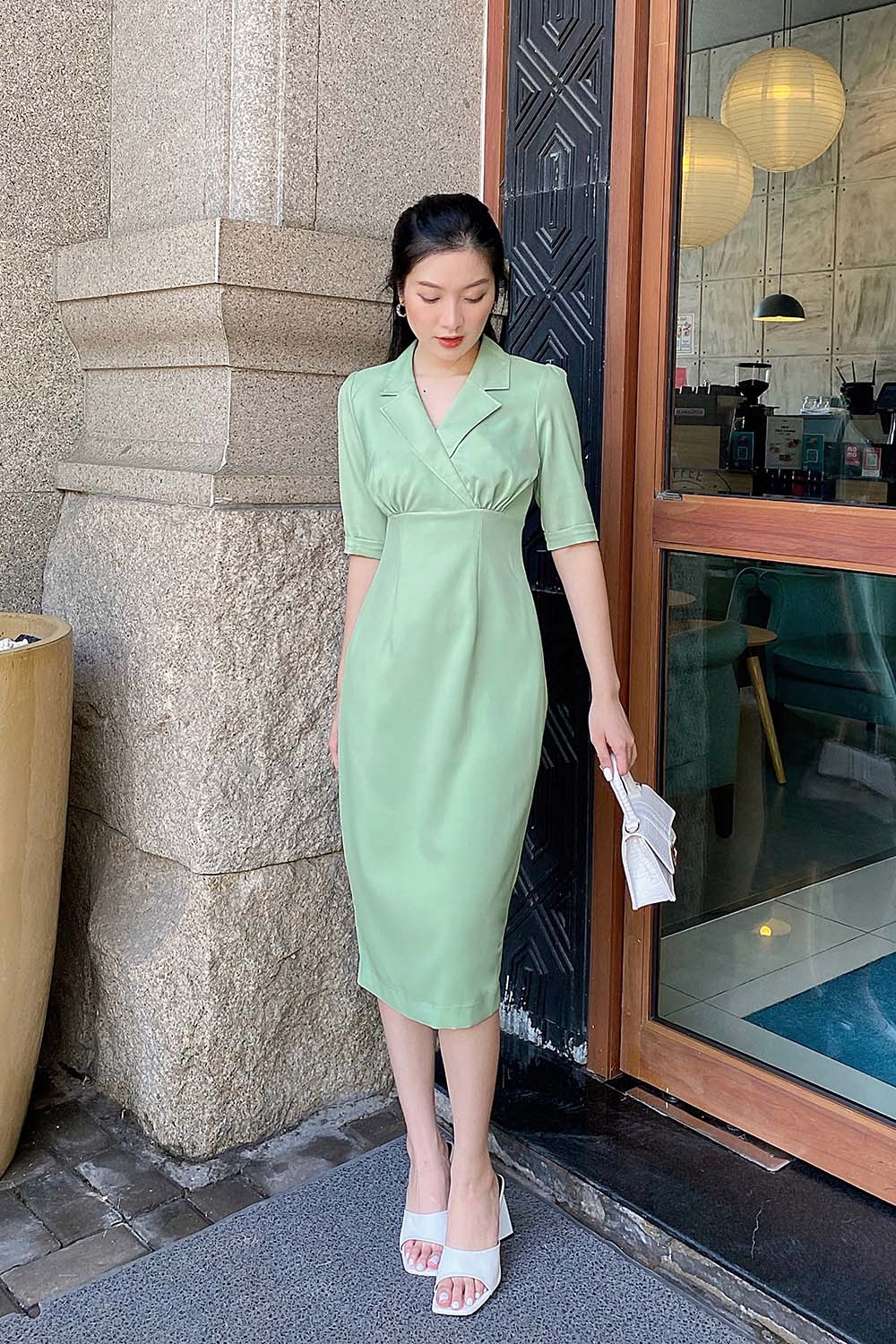 Đầm ôm công sở nhấn eo cao