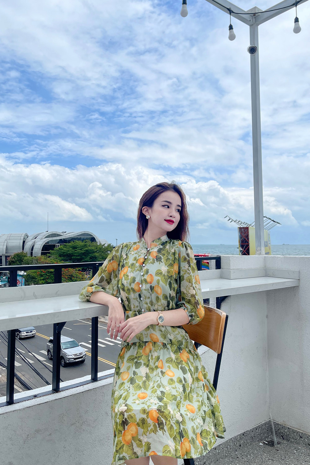 Đầm xòe nhấn eo họa tiết quả chanh 