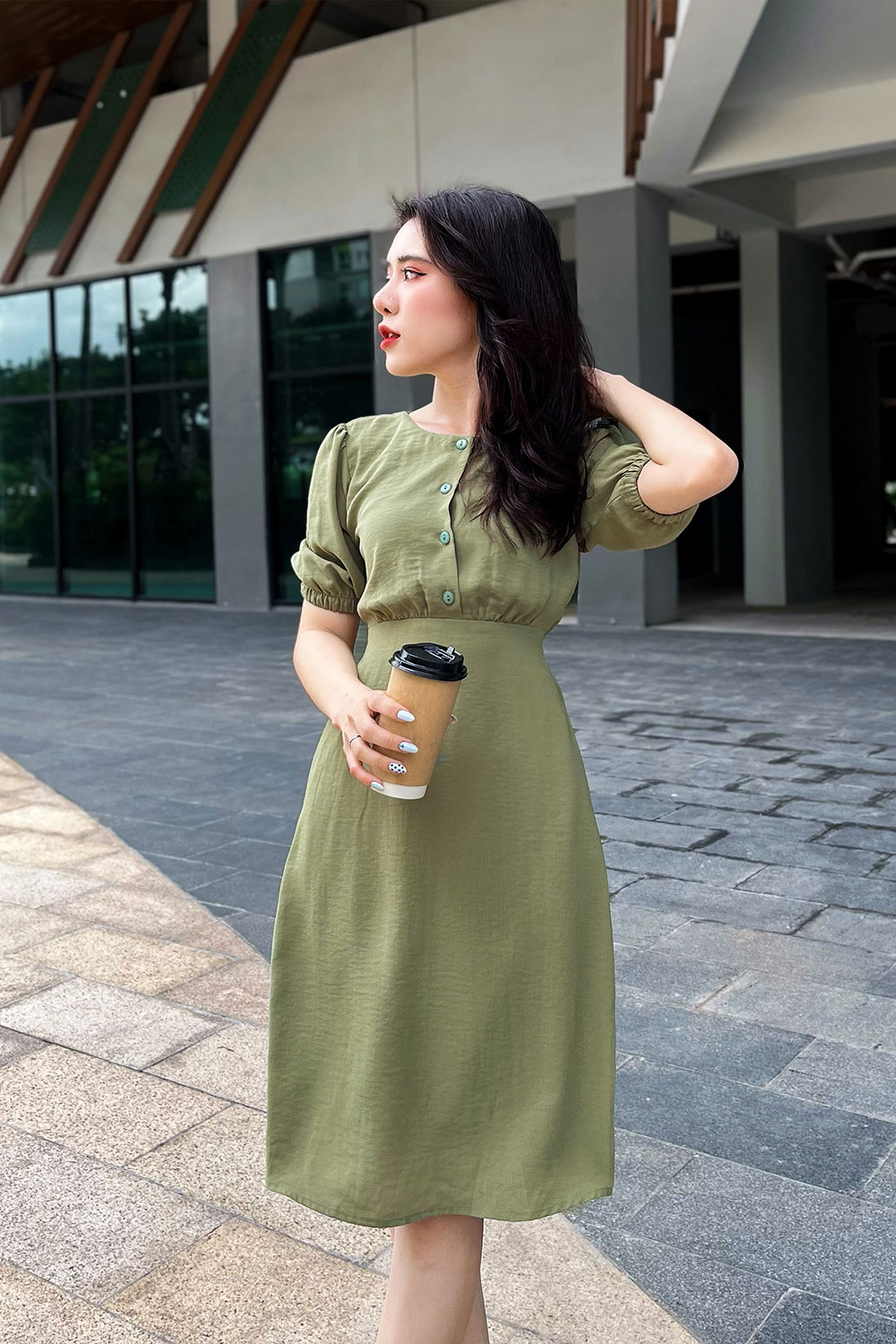 Đầm công sở chữ A phối nút 