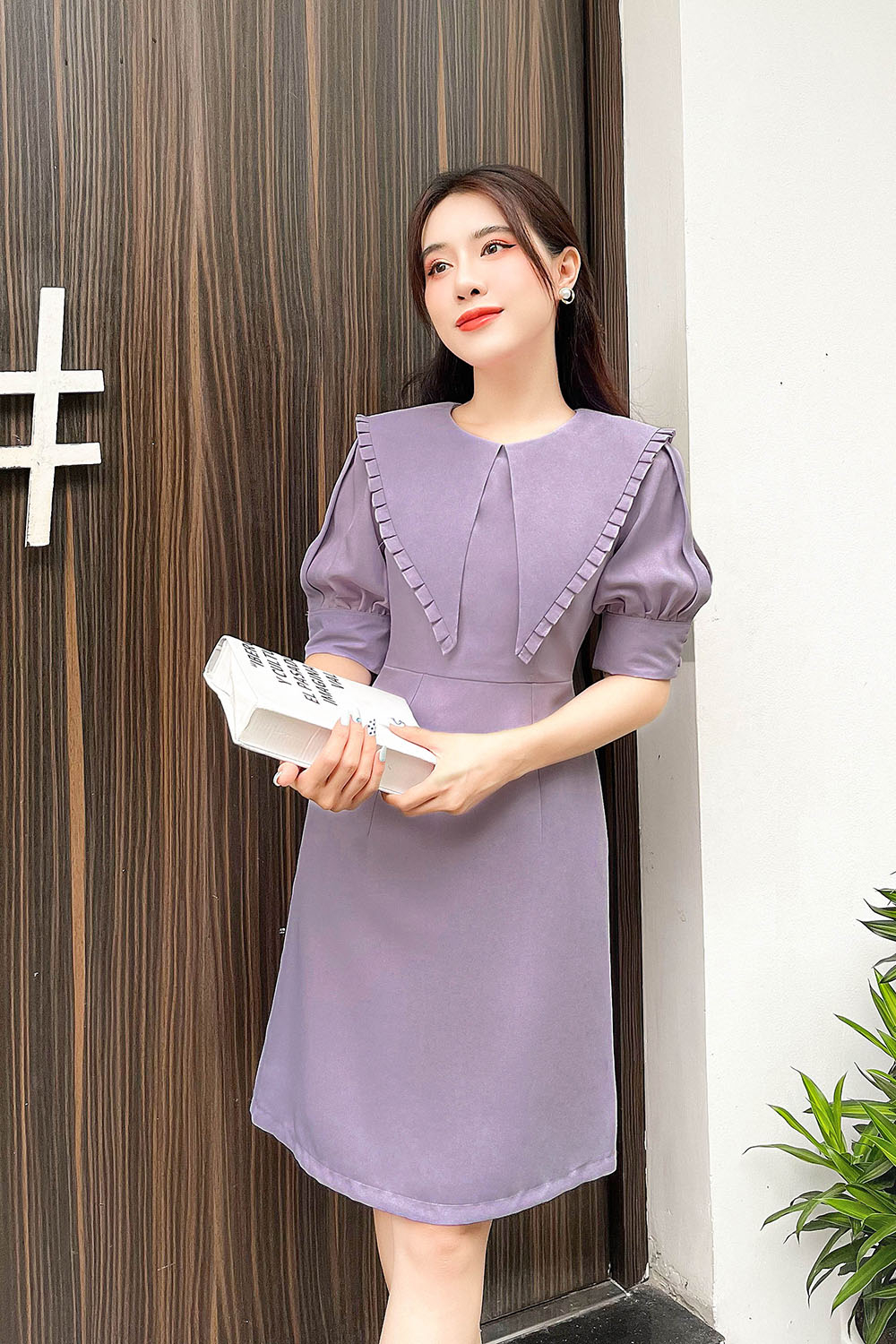 Đầm chữ A cổ sen cách điệu 