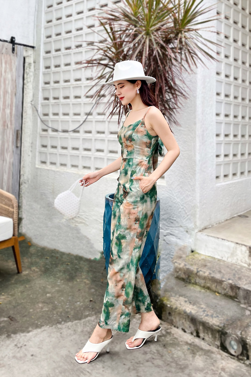Jumpsuit dáng dài họa tiết tie dye
