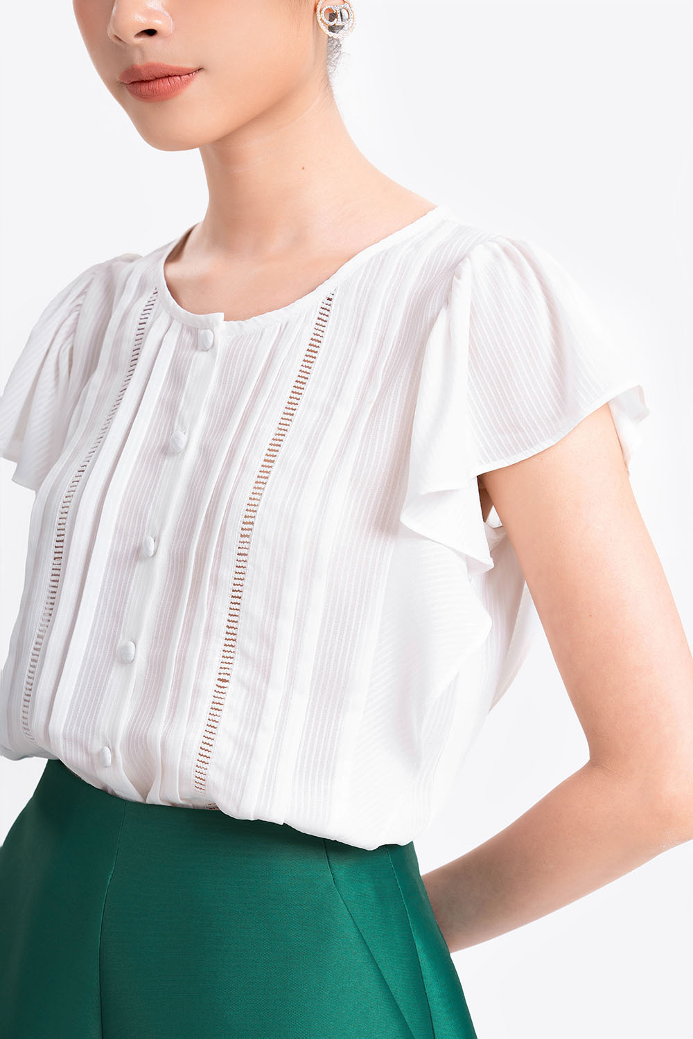 Áo sơ mi tay hến nhún bèo 