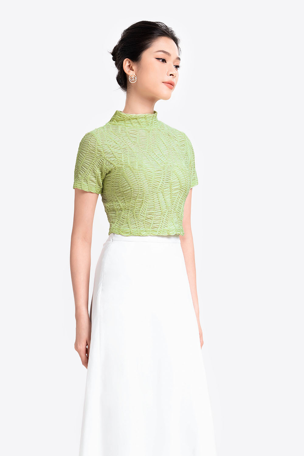 Áo thun nữ kiểu croptop dáng ôm