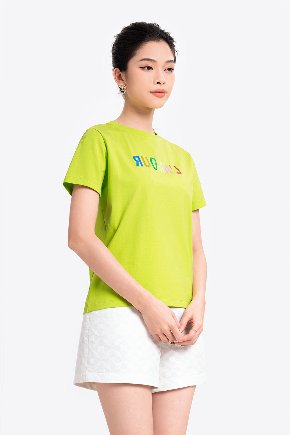 Áo thun nữ họa tiết chữ nhiều màu