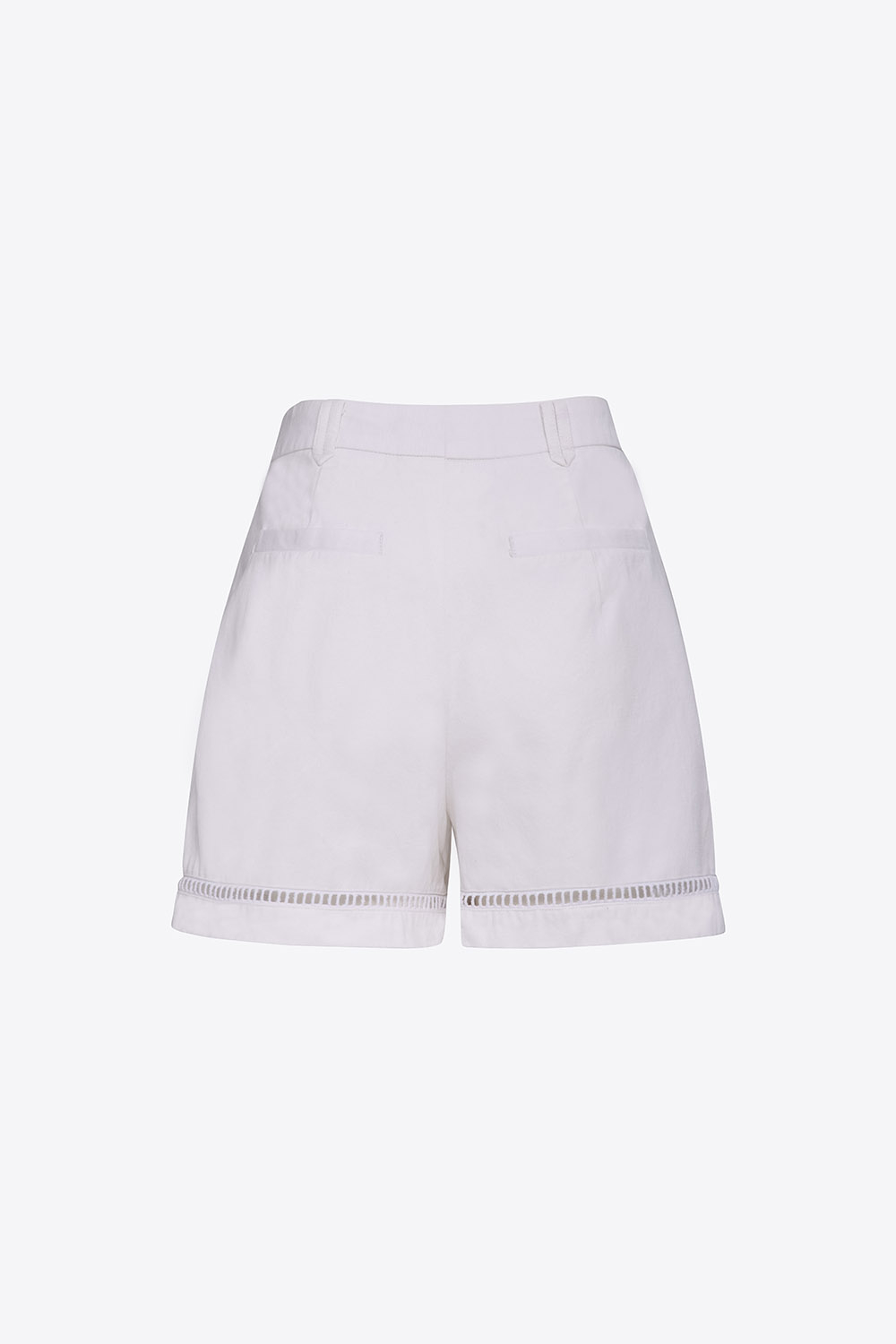 Quần short trắng hai túi lai phối đăng-ten 