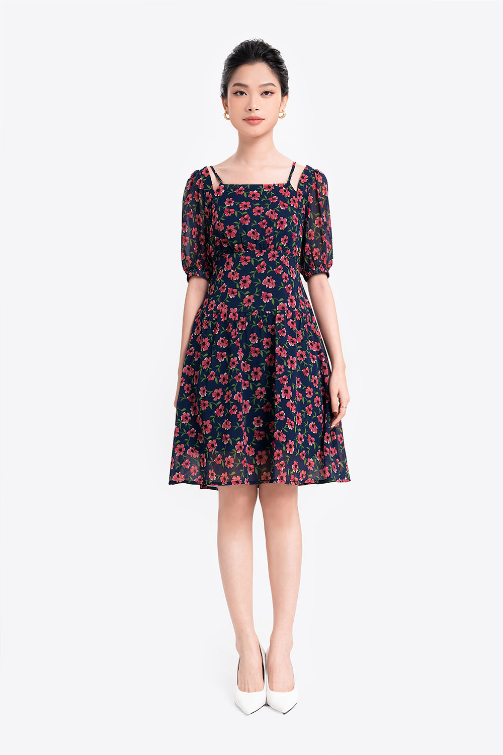 Đầm xòe họa tiết hoa tay phồng 