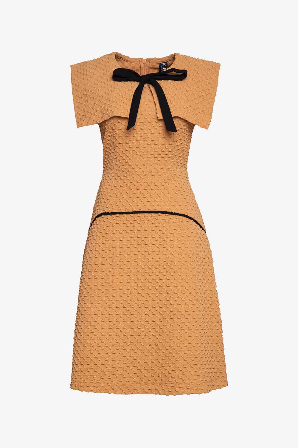 Đầm chữ A cổ sen lớn đính nơ