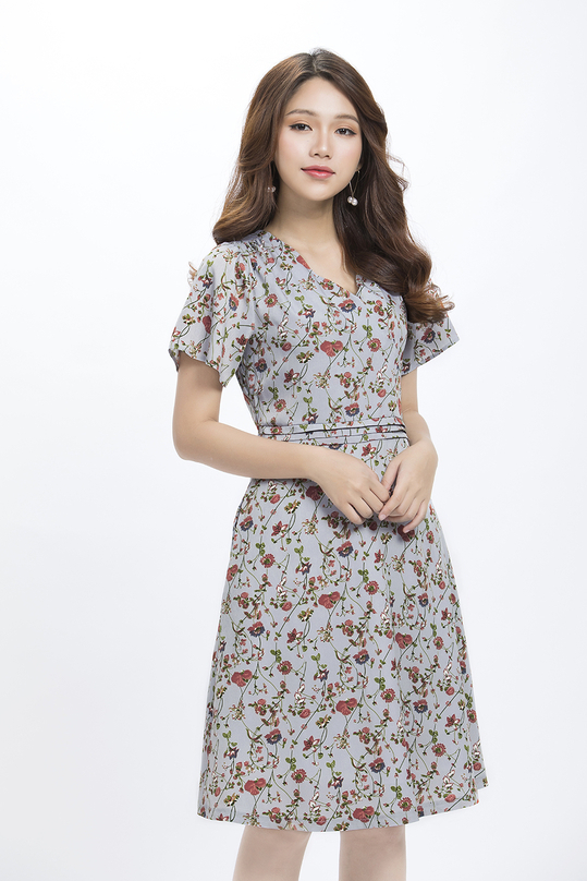 Đầm xòe hoa xếp ly eo cổ V KK90-02