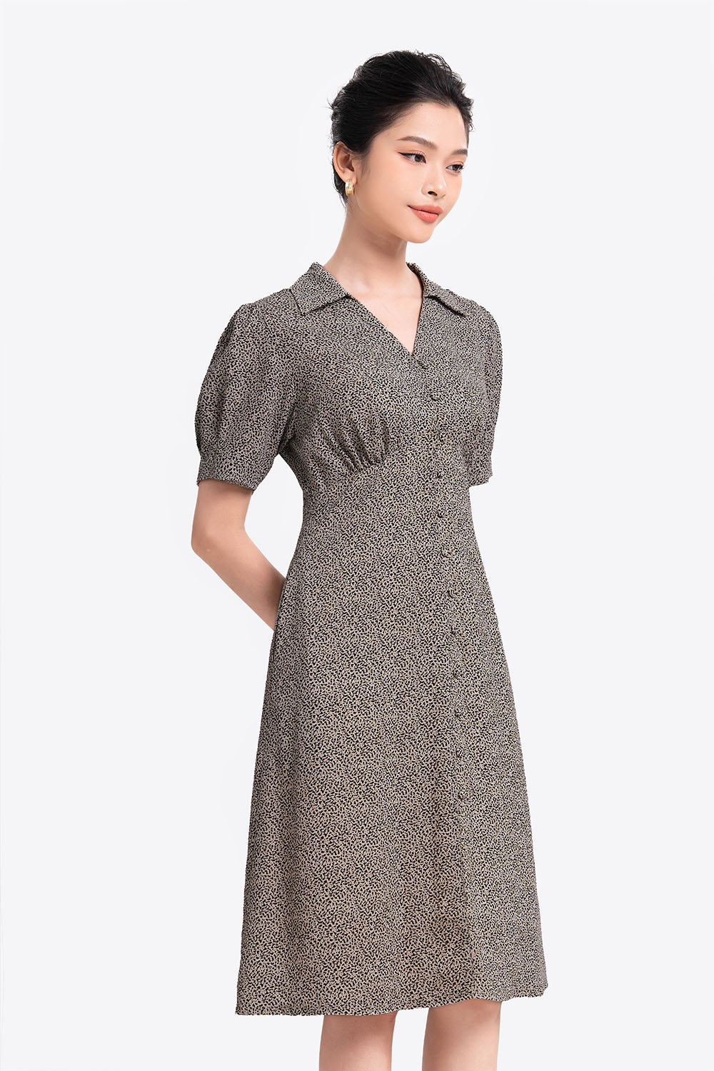 Đầm họa tiết dáng A công sở nhấn ngực