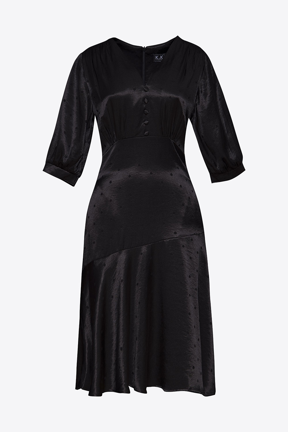 Đầm đen đuôi cá cổ V tay lỡ