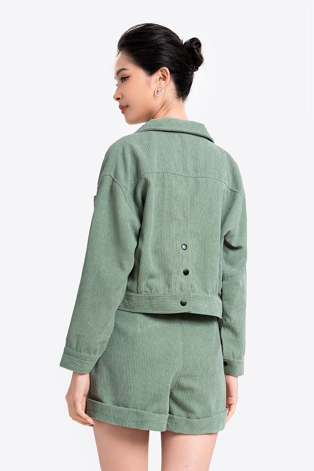 Áo khoác sơ mi lửng nữ tay dài 