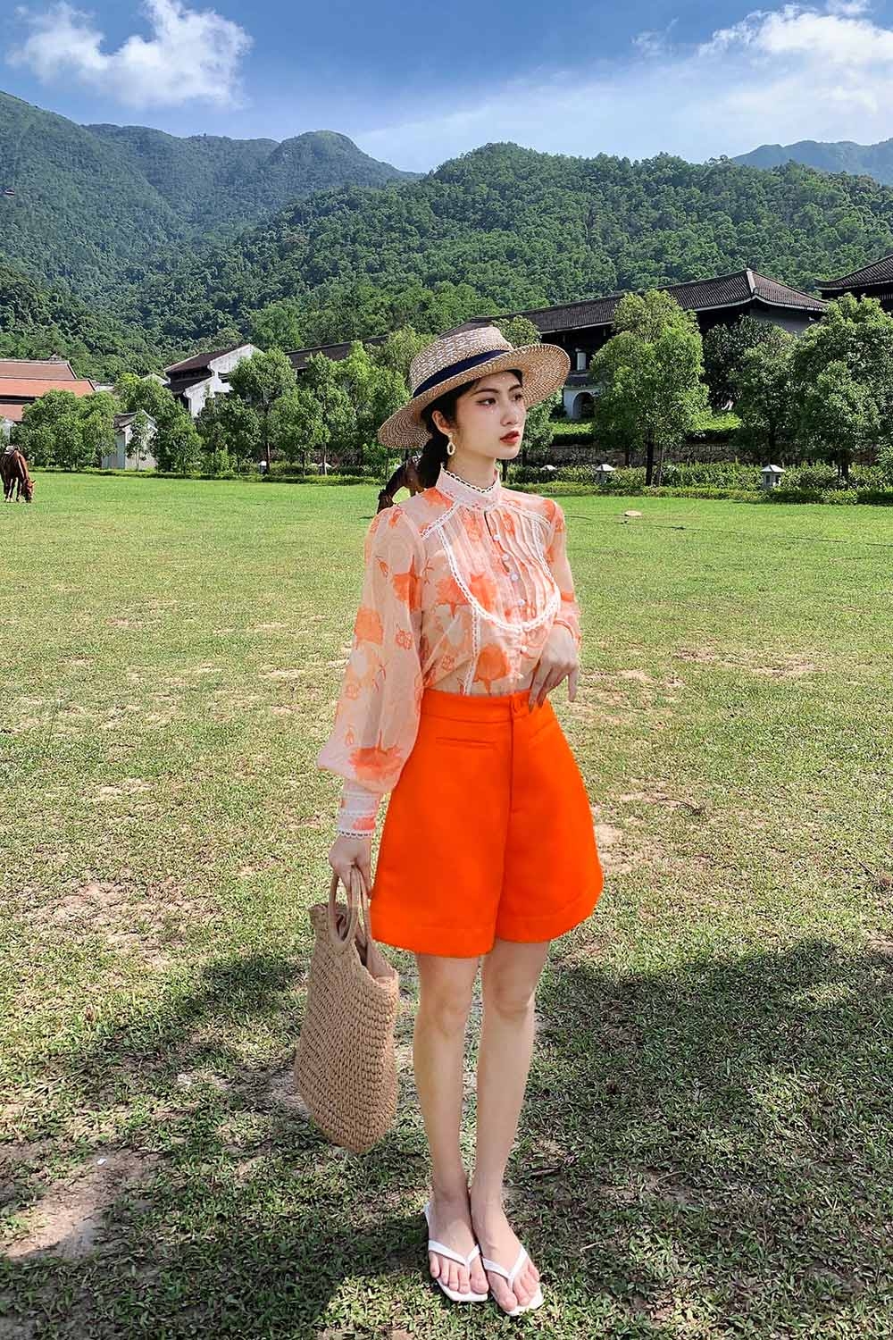 Quần short ngắn nữ màu cam 2 túi 