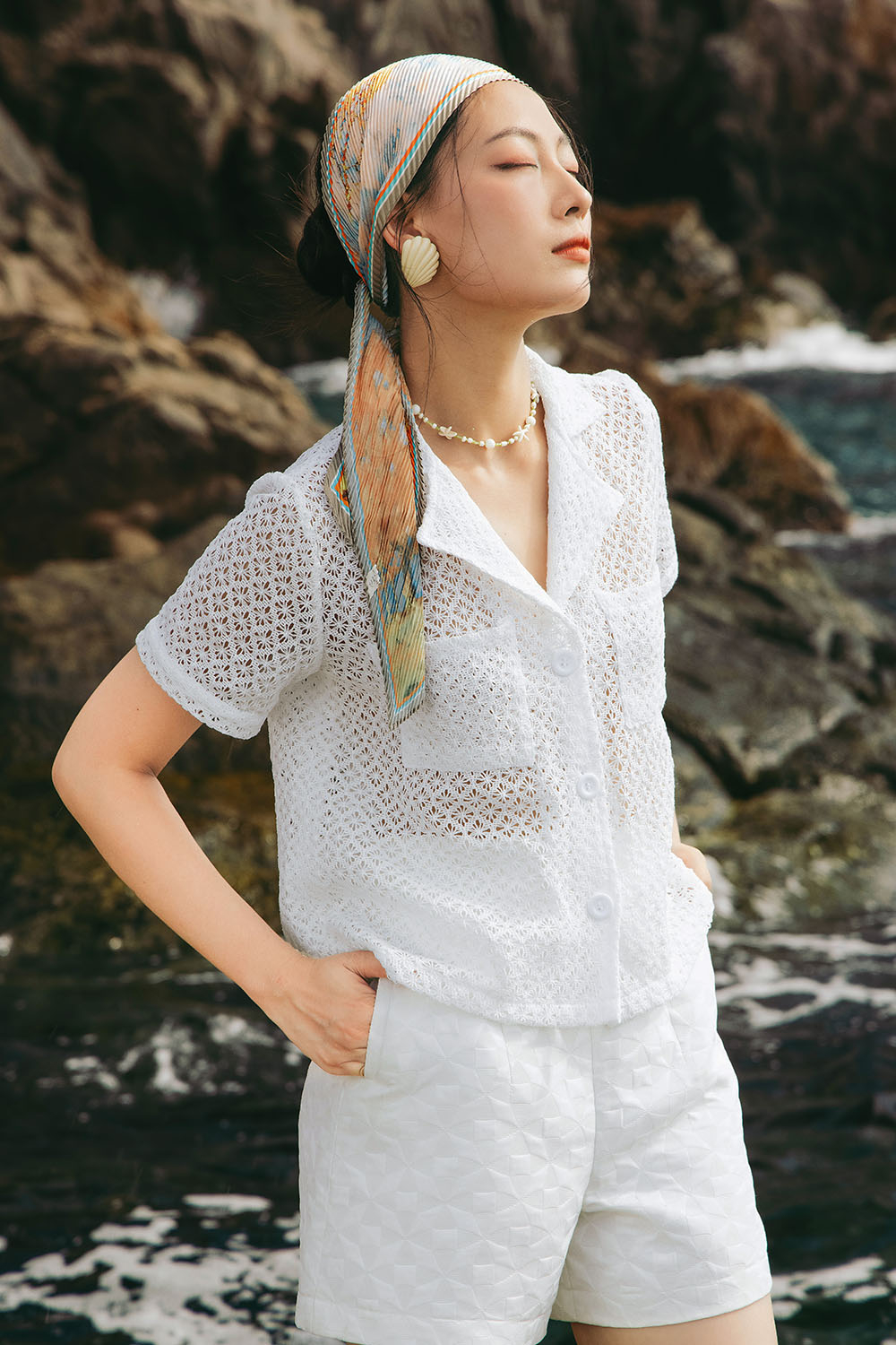 Áo sơ mi trắng nữ ren cotton 