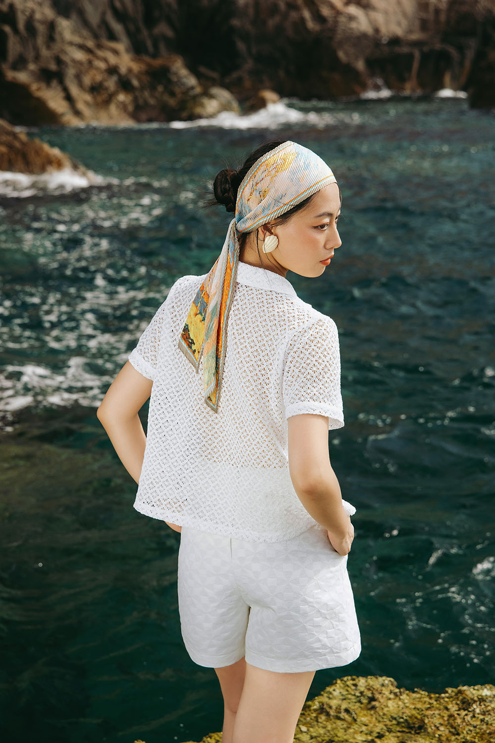 Áo sơ mi trắng nữ ren cotton 