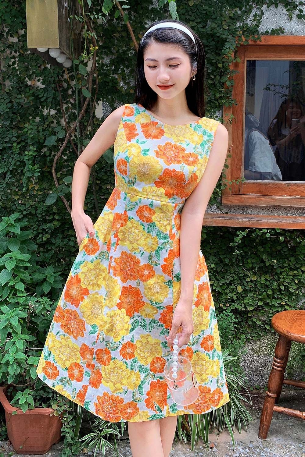 Đầm hoa dáng chữ A sát nách 