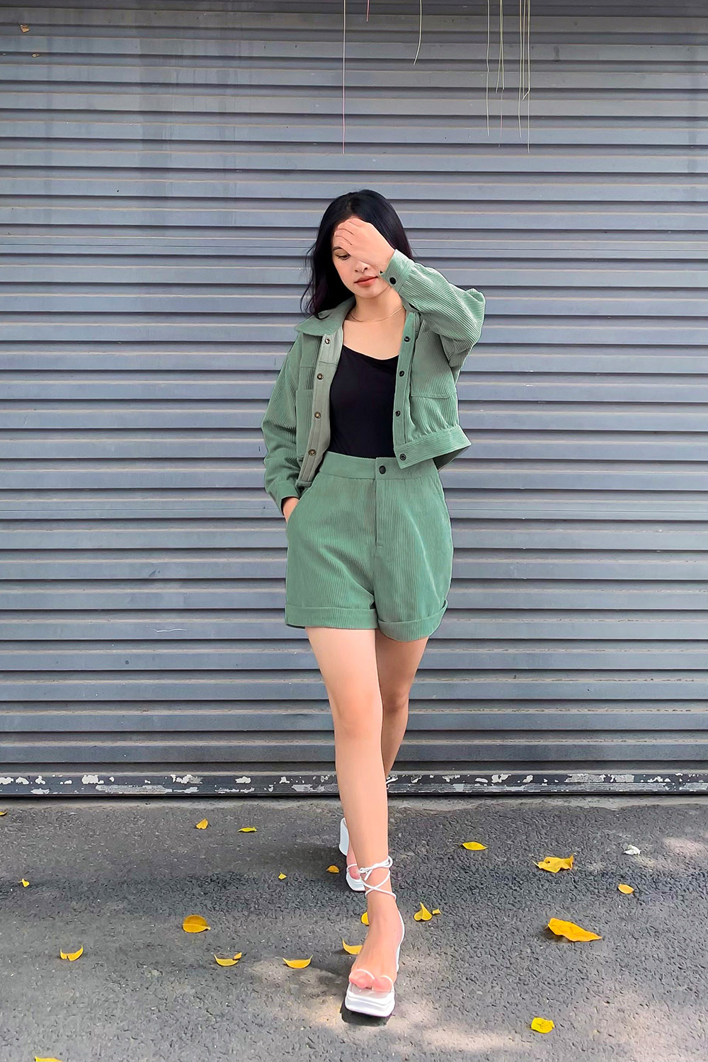 Áo khoác sơ mi lửng nữ tay dài 