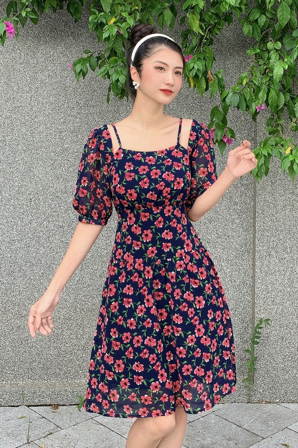 Đầm xòe họa tiết hoa tay phồng 