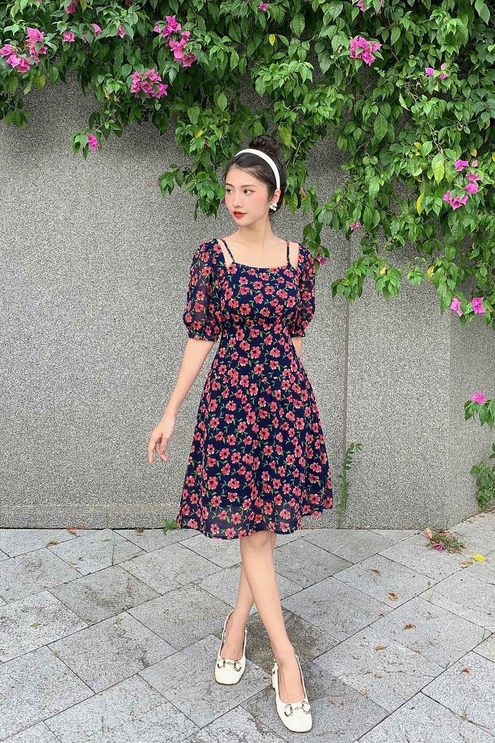 Đầm xòe họa tiết hoa tay phồng 