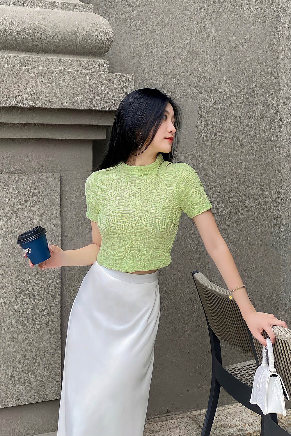 Áo thun nữ kiểu croptop dáng ôm