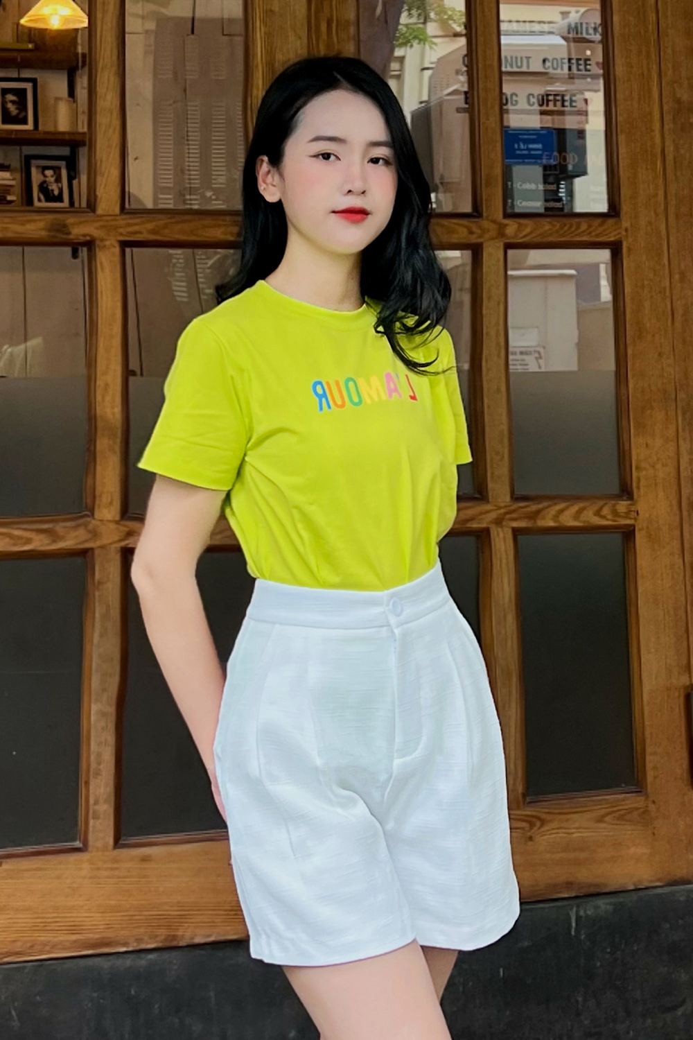 Áo thun nữ họa tiết chữ nhiều màu