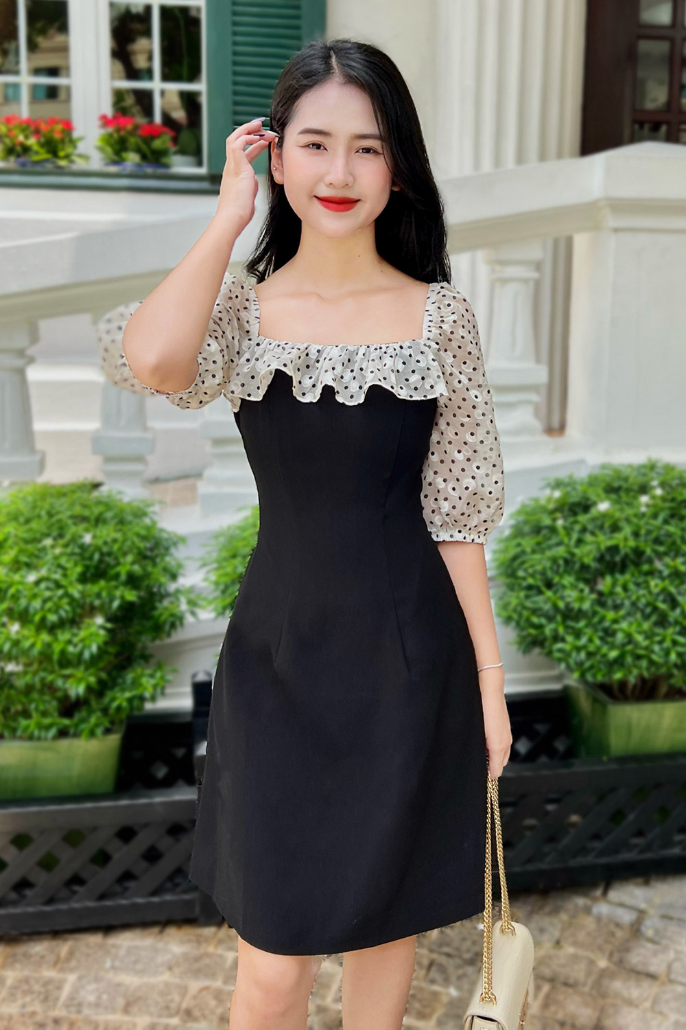 Đầm đen công sở nữ phối chấm bi