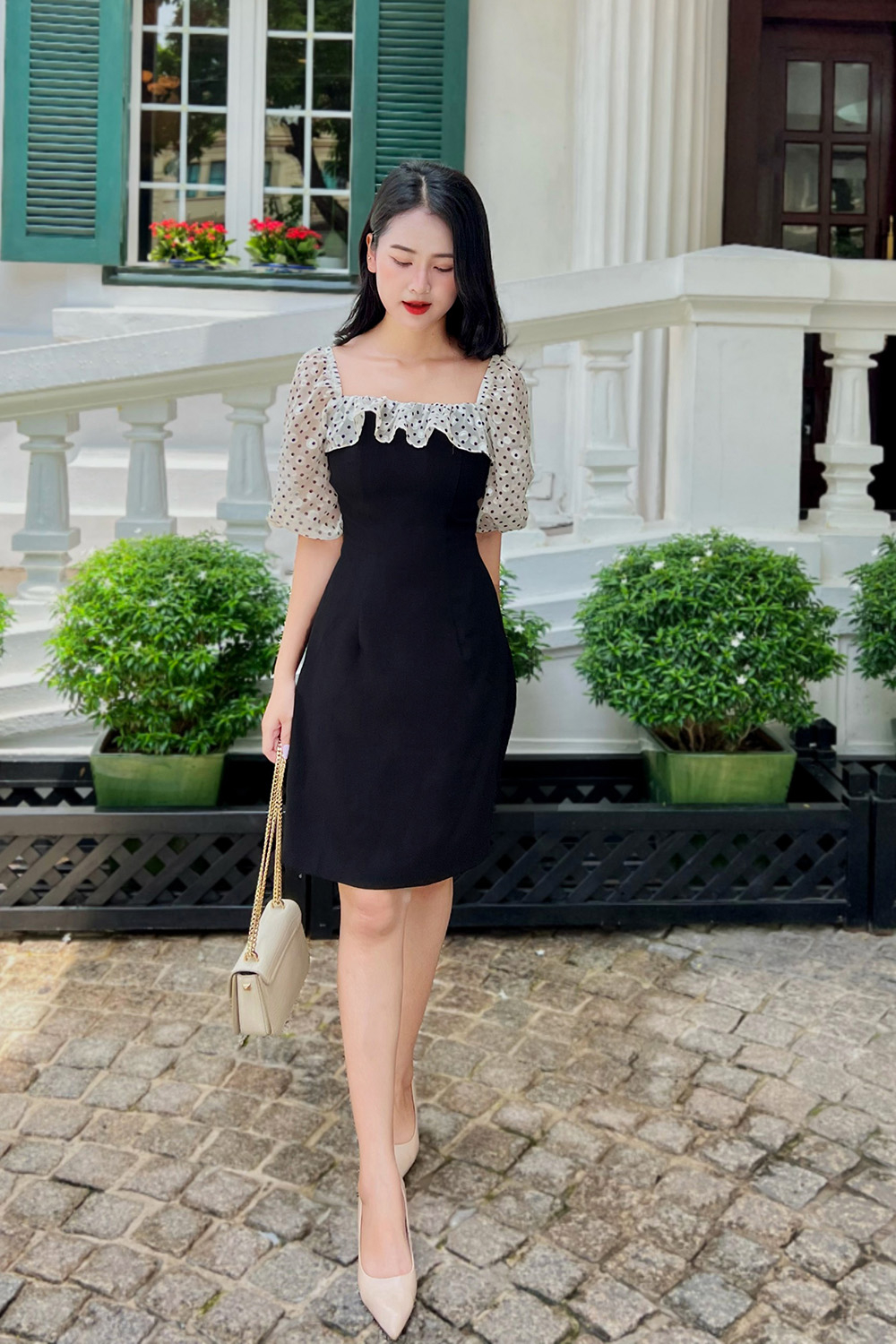 Đầm đen công sở nữ phối chấm bi