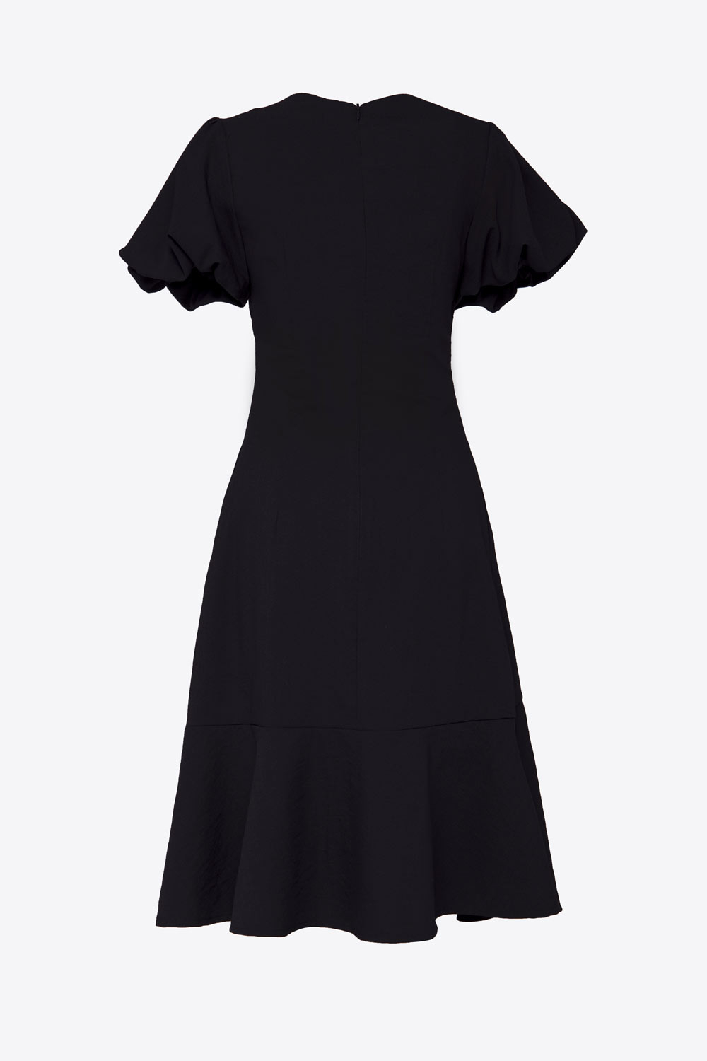 Đầm đen đuôi cá tay phồng