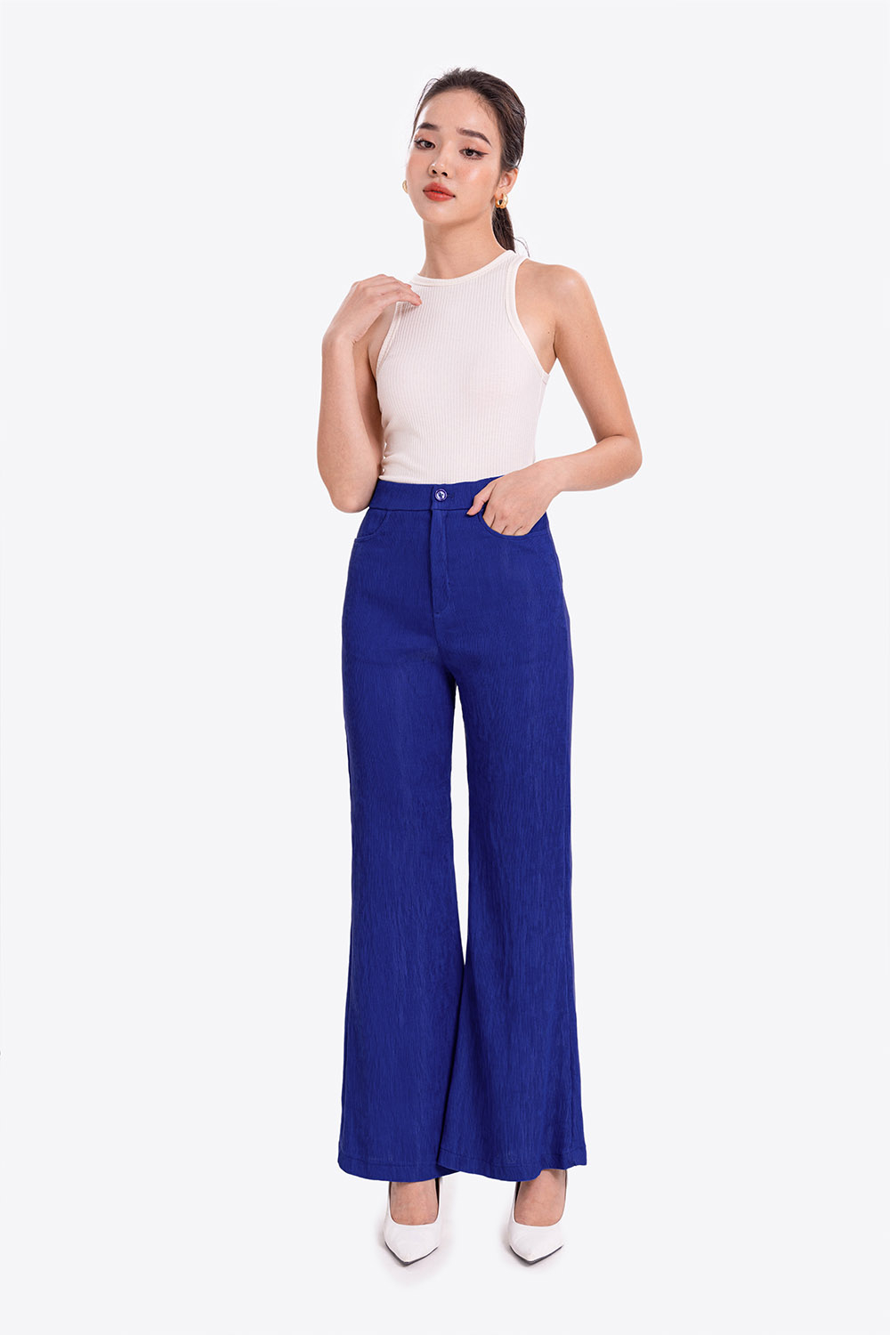 Quần suông ống loe màu xanh lưng cao