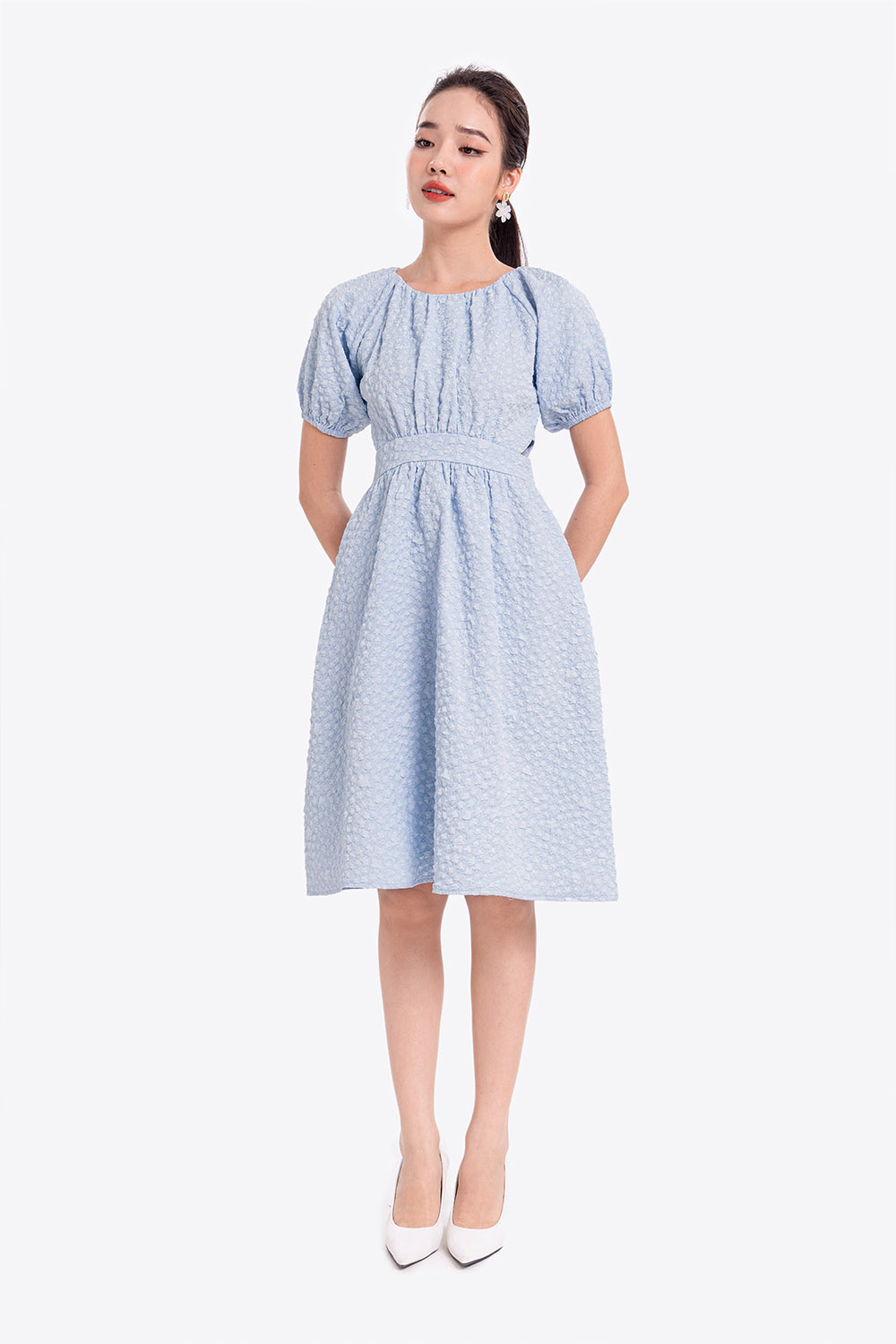 Đầm xòe tay phồng eo cut-out