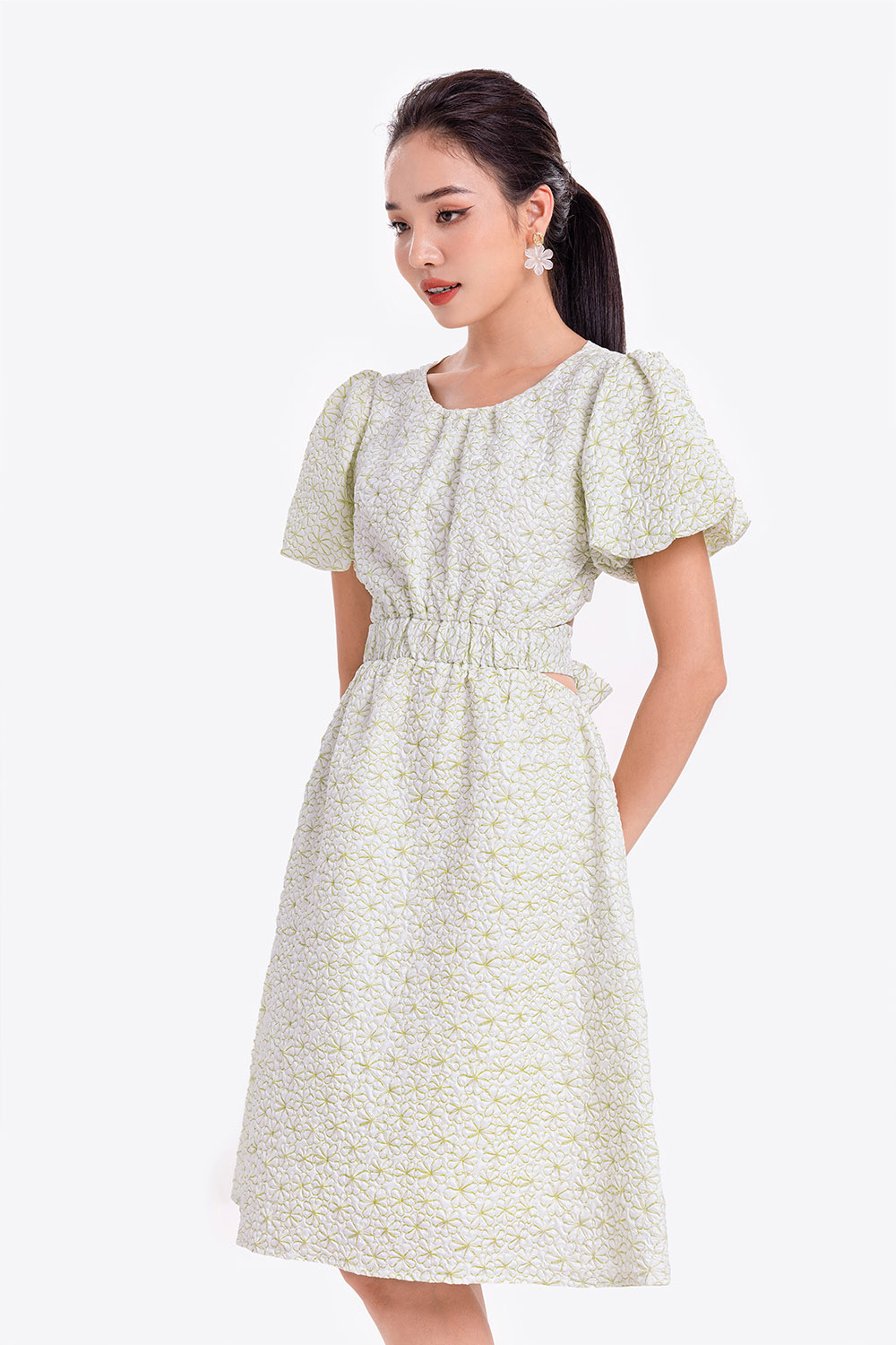 Đầm dự tiệc hoa dáng xòe eo cut-out