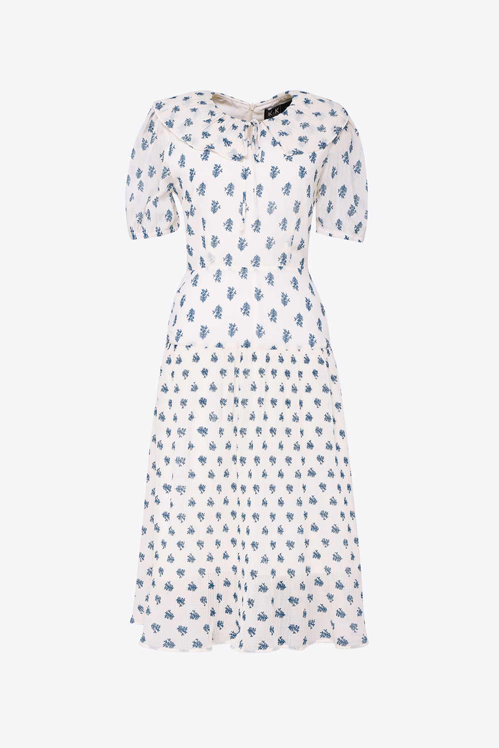 Đầm xòe hoa cổ viền bèo