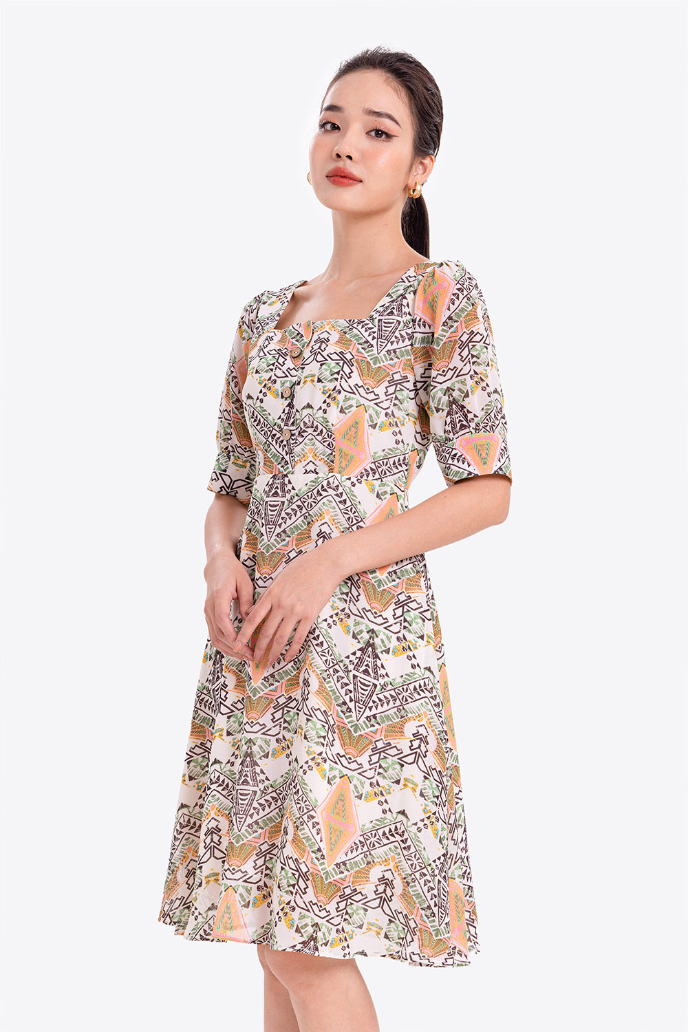 Đầm xòe họa tiết công sở cổ vuông