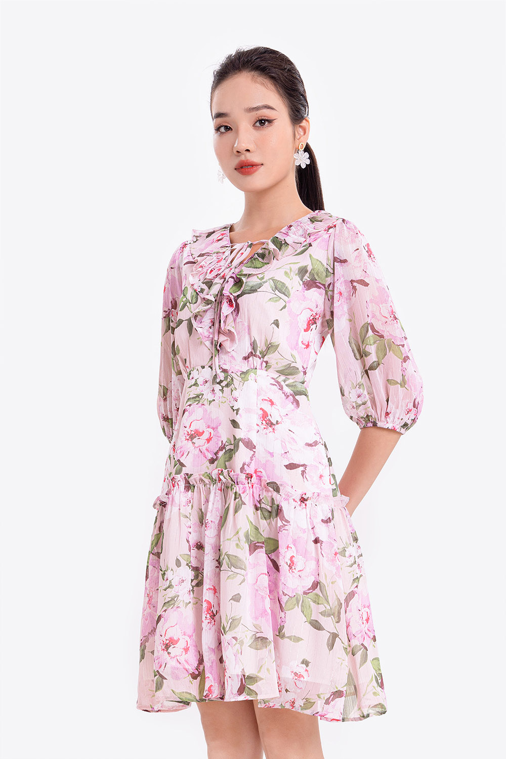 Đầm xòe hoa cổ V viền bèo