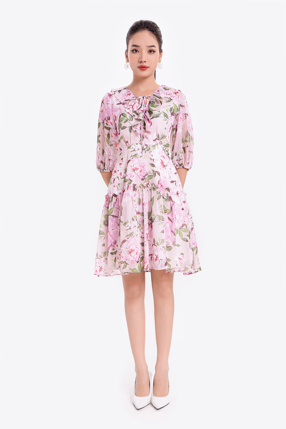 Đầm xòe hoa cổ V viền bèo