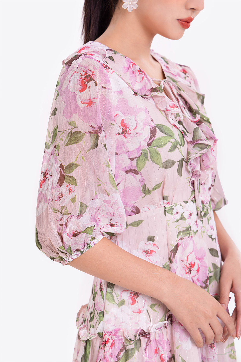 Đầm xòe hoa cổ V viền bèo