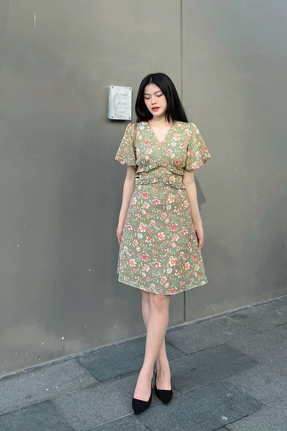 Đầm hoa chữ A tay phồng eo viền bèo