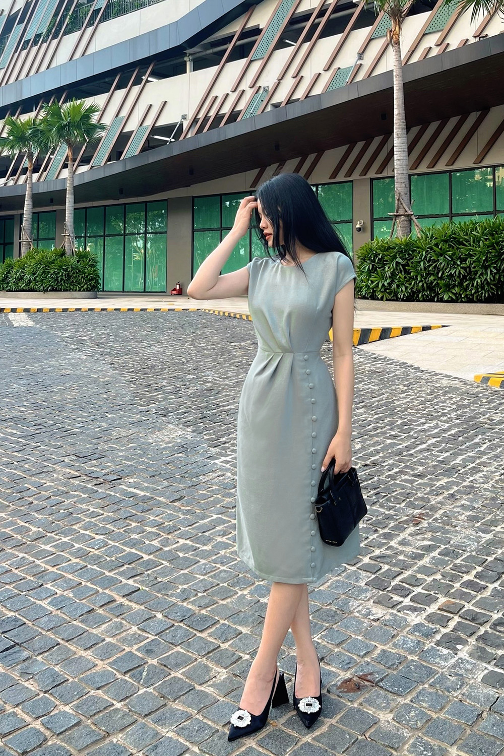 Đầm công sở chữ A dáng dài nhấn eo