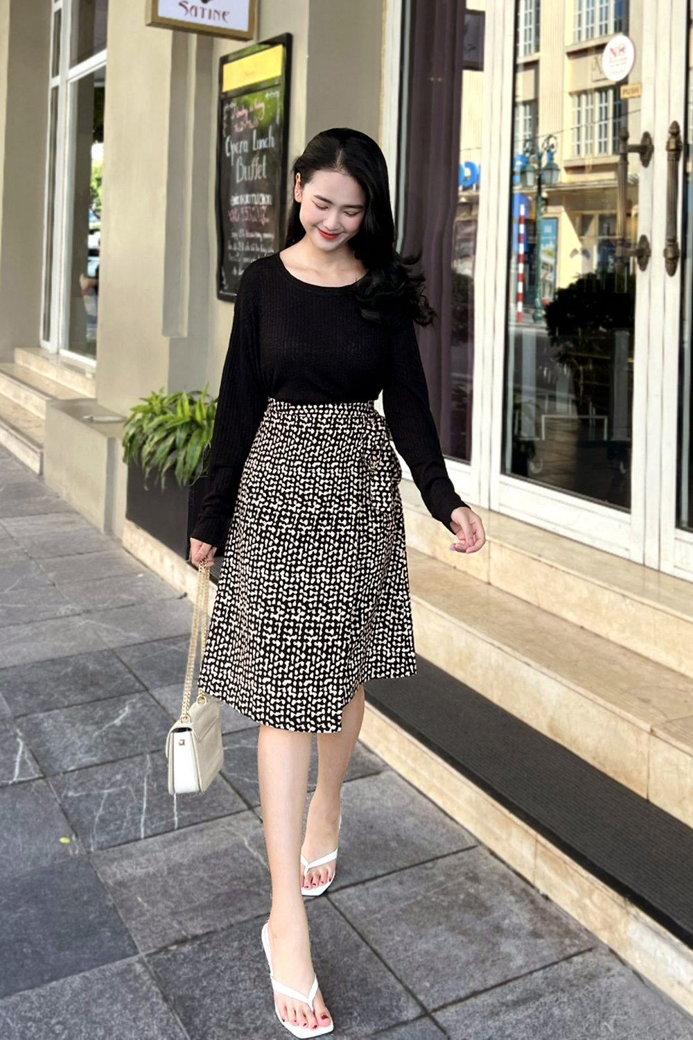 Chân váy vạt chéo dáng chữ A thắt nơ