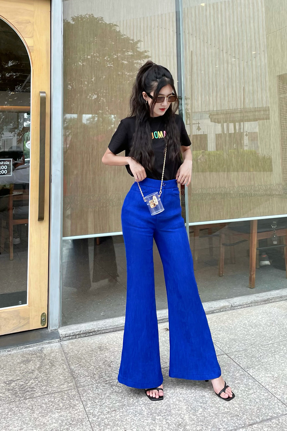 Quần suông ống loe màu xanh lưng cao