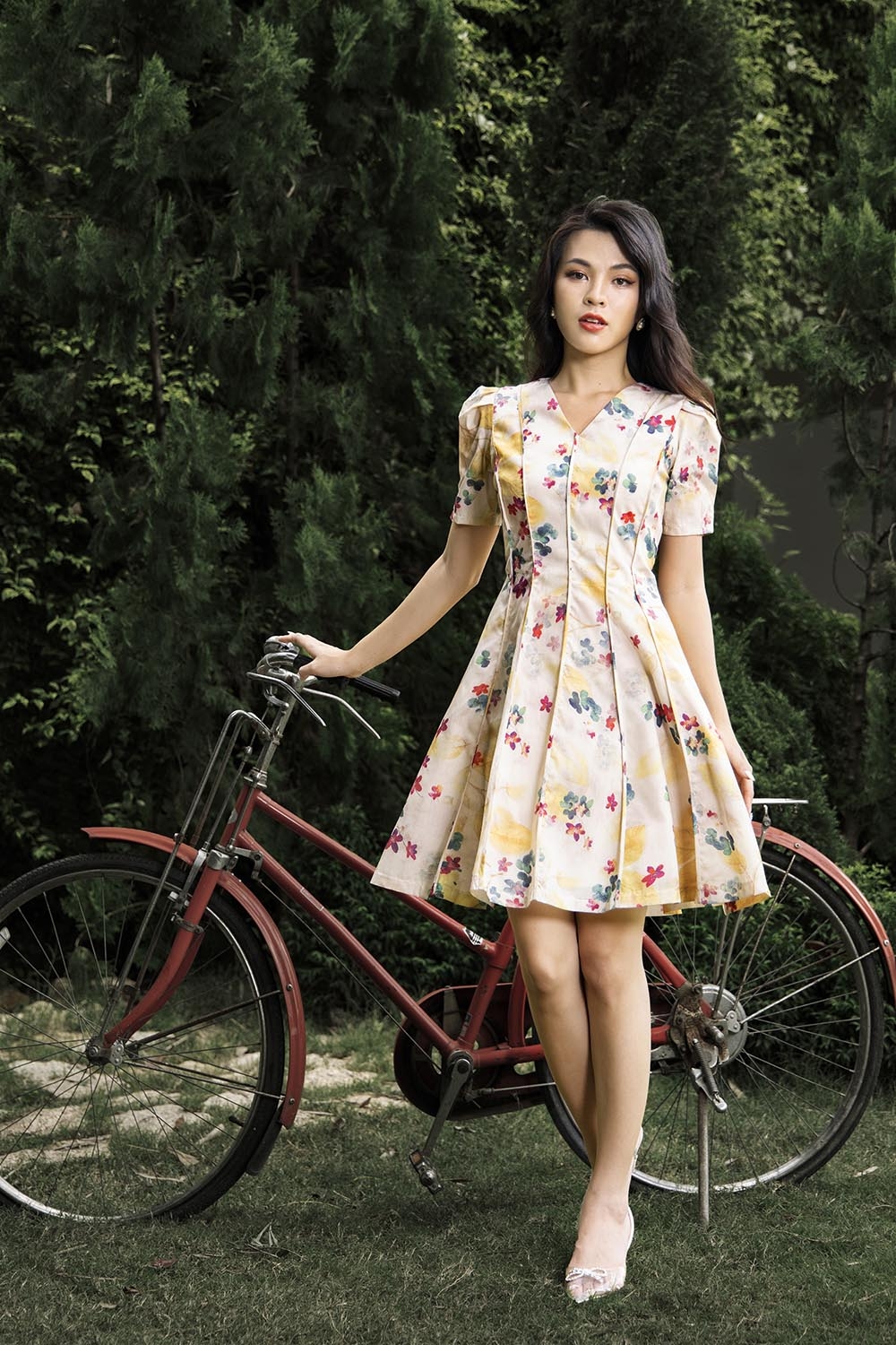 Đầm hoa dáng xòe tay phồng