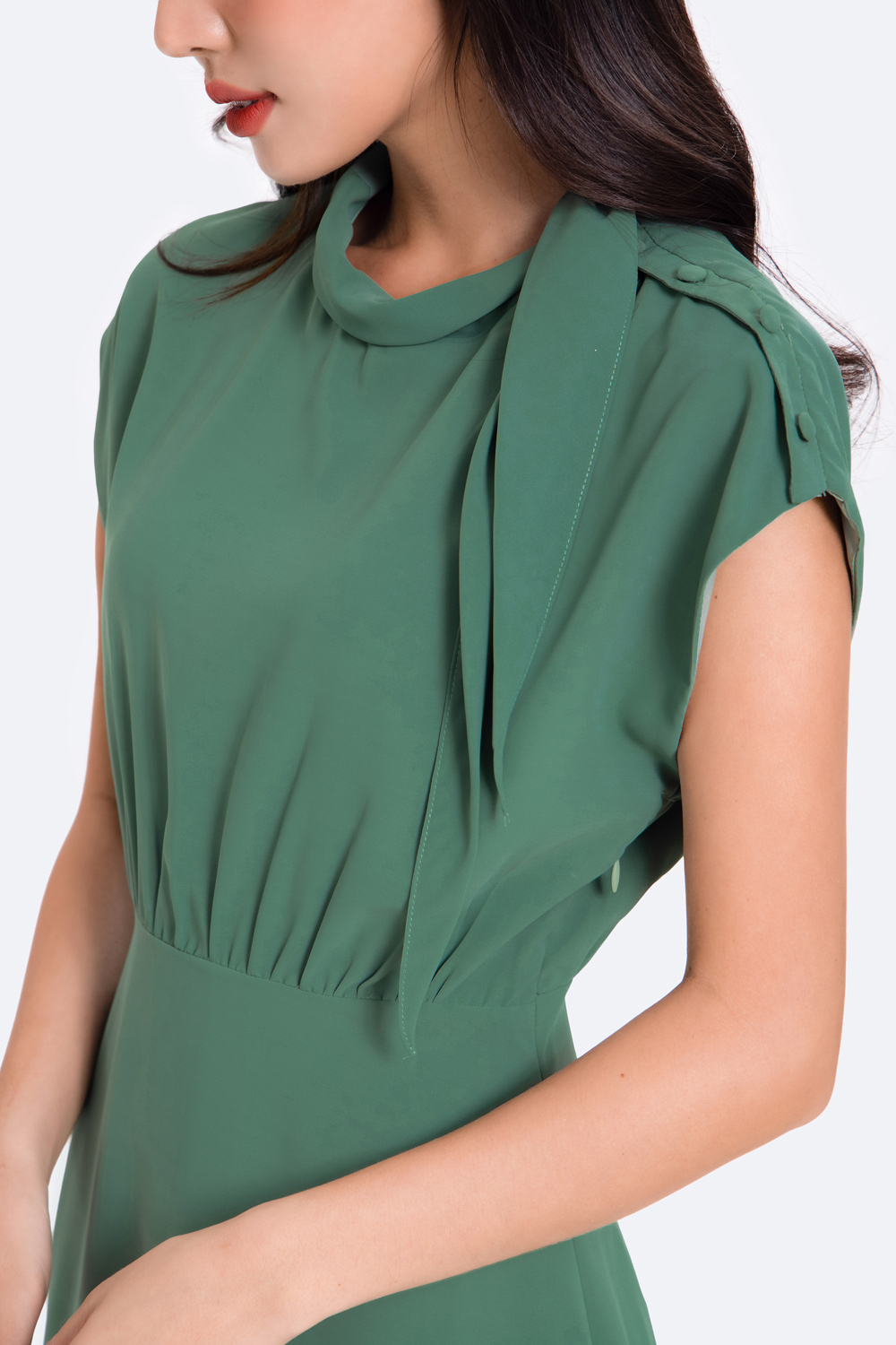 Đầm xòe nhấn eo cổ phối nơ màu xanh